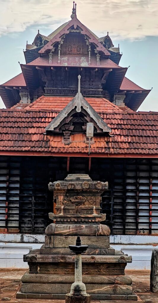 Peruvanam Shri Mahadeva Temple - Entrance