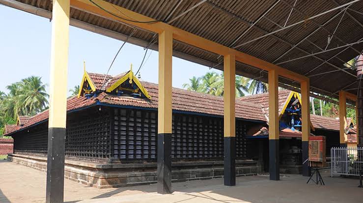 Shri Thirunavaya Nava Mukunda Temple