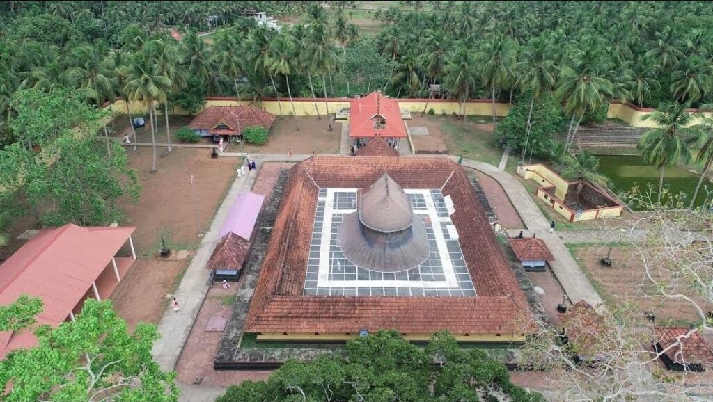 Triprangode Shiva Temple 4